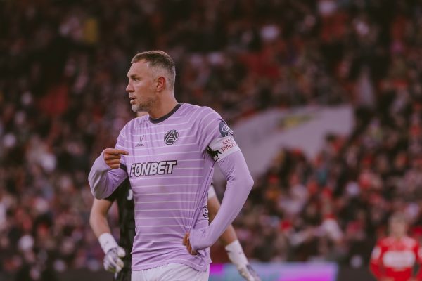 Агент Дзюбы опроверг переход футболиста в Медиалигу